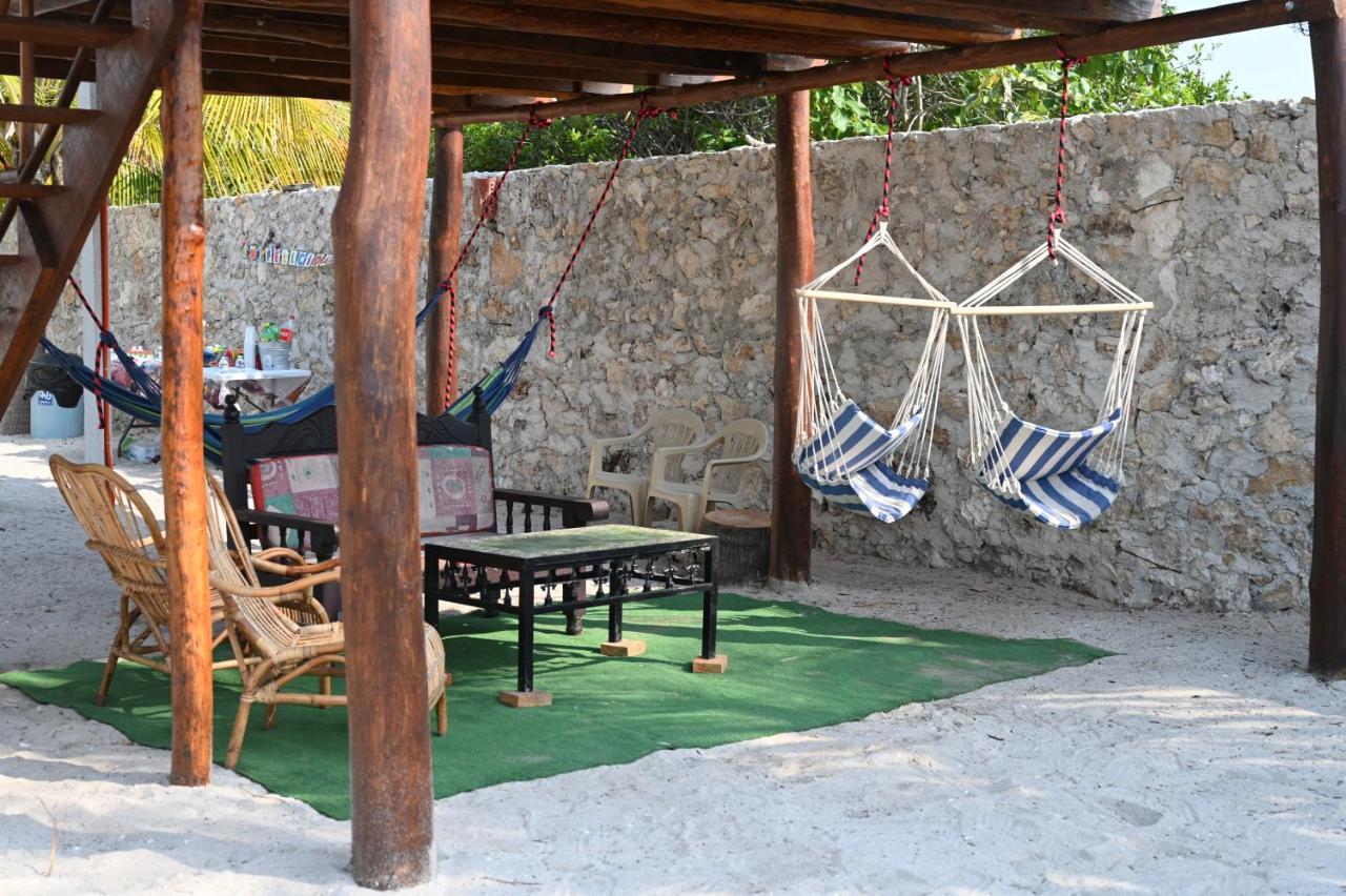 La Casa Del Mexicano Celestun Exteriör bild