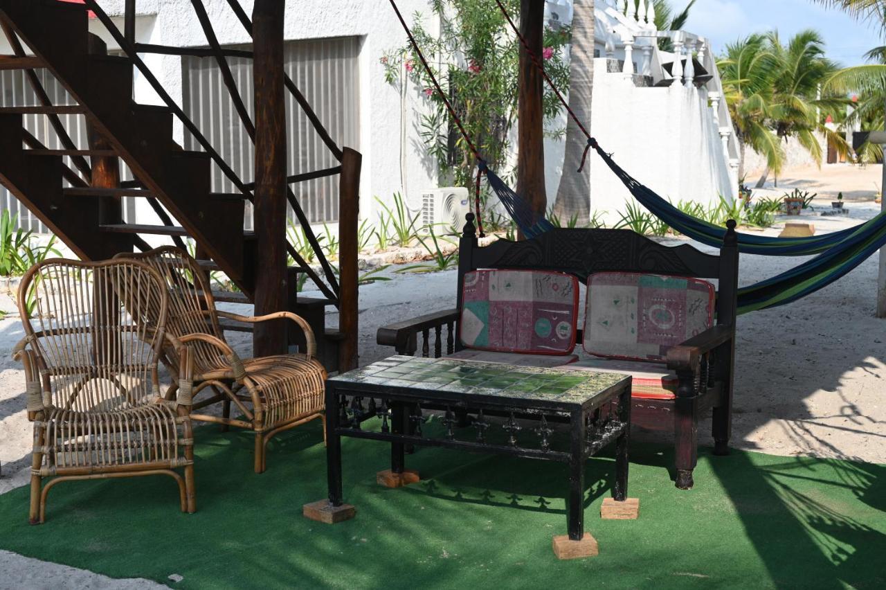 La Casa Del Mexicano Celestun Exteriör bild